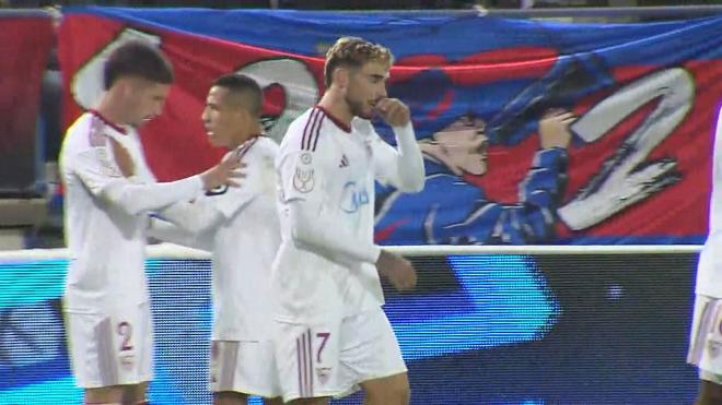 La bronca de Alexis Sánchez a Carmona.