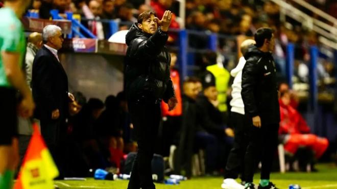 Matías Almeyda, en el Extremadura-Sevilla (Foto: SFC).