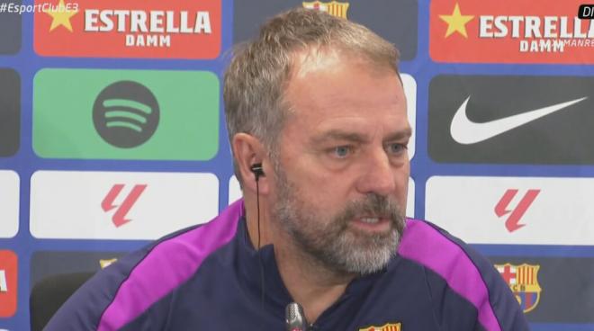 Hansi Flick, durante la rueda de prensa previa del Betis-Barcelona (captura Esport 3).