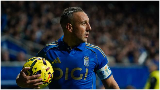 Santi Cazorla, en el Real Oviedo - Mallorca. (EFE)