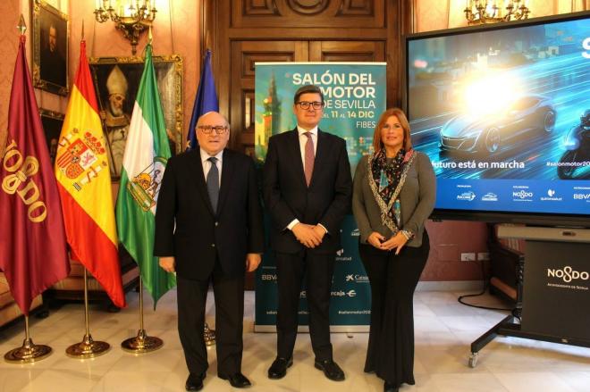 Presentación del Salón del Motor de Sevilla 2025 en el Ayuntamiento de Sevilla.