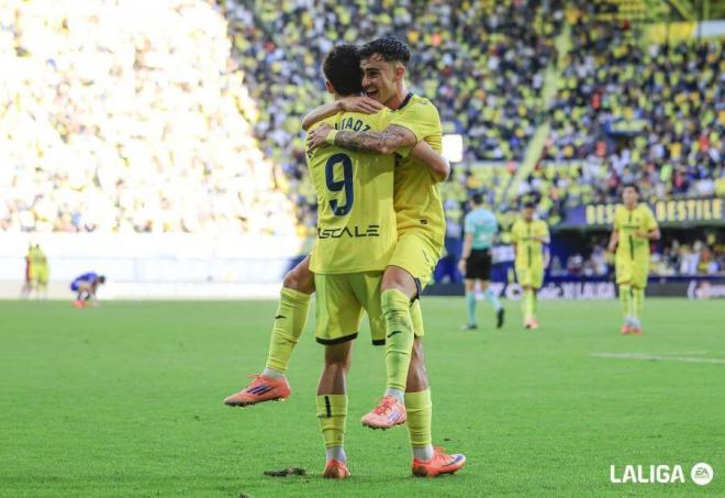 Mikautadze celebra su gol en el Villarreal-Getafe (Foto: LALIGA).