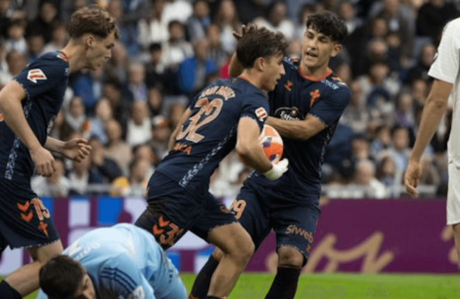 Javi Rodríguez celebra su gol en el Santiago Bernabéu (Foto: LaLiga).