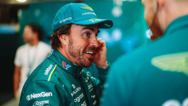 Fernando Alonso, en Abu Dhabi (Foto: Aston Martin).