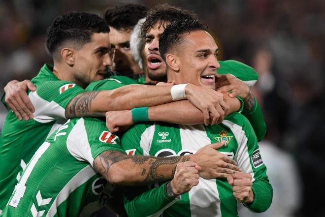 Celebración del gol de Antony ante el Barça (Foto: Kiko Hurtado).