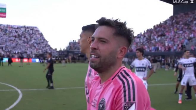 Jordi Alba llora en su último partido como profesional (captura redes sociales)