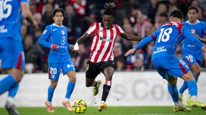 Nico Williams al ataque ante el Atlético de Madrid en San Mamés (Foto: Athletic Club).