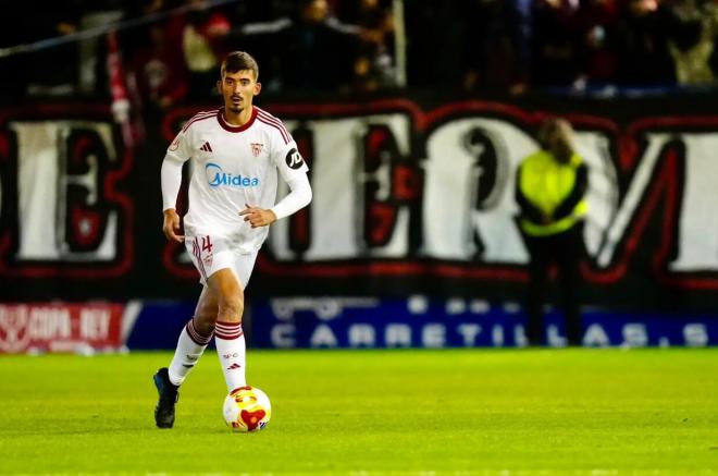 Kike Salas, durante el partido de Copa frente al Extremadura (Foto: SFC).