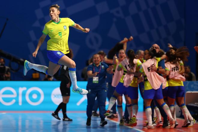 Brasil celebra un gol en el Mundial de Filipinas 2025 (Foto: FIFA).