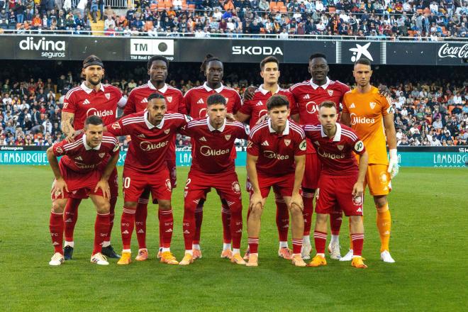 El once del Sevilla ante el Valencia (Foto: Cordon Press).