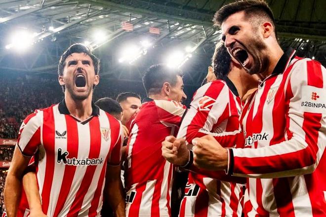 La garra de Dani Vivian y Areso celebrando el gol de la victoria en San Mamés (Foto: Athletic Club