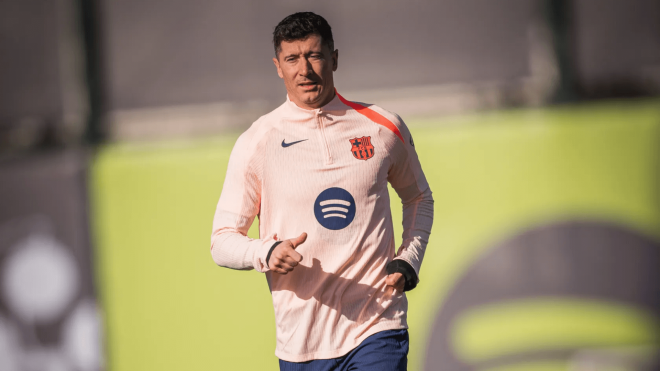 Lewandowski, en un entrenamiento del Barcelona (Foto: FCB).