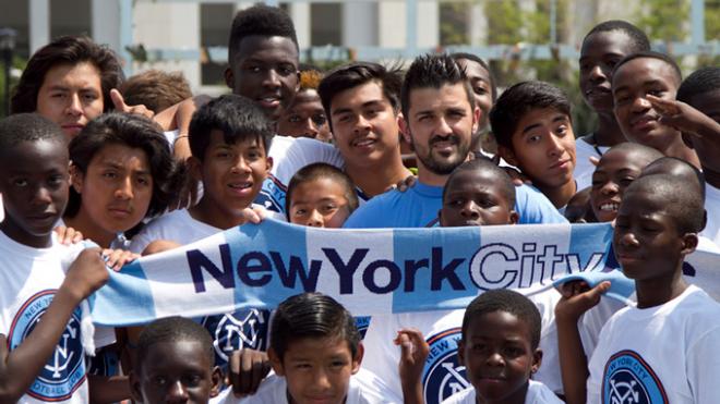 David Villa, en el curso que impartió a unos jóvenes.