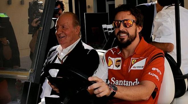 El Rey Juan Carlos y Fernando Alonso (Racing Press).