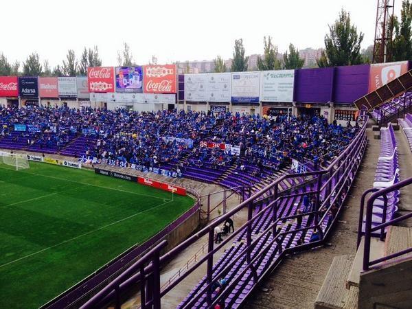 Cerca de 2.000 seguidores del Oviedo en Valladolid.