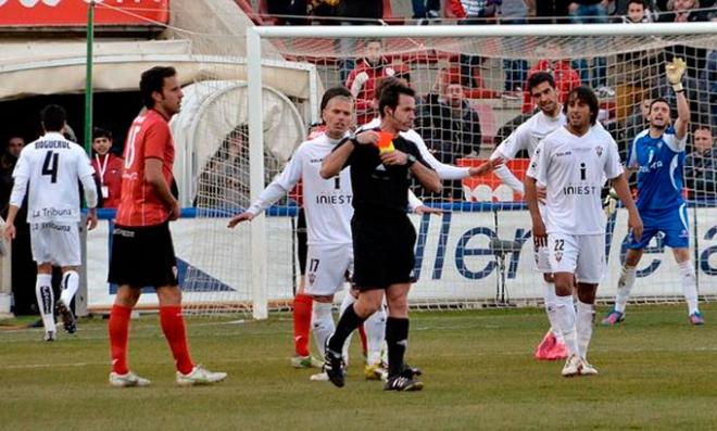 Será el segundo partido que dirija el madrileño a los oviedistas.