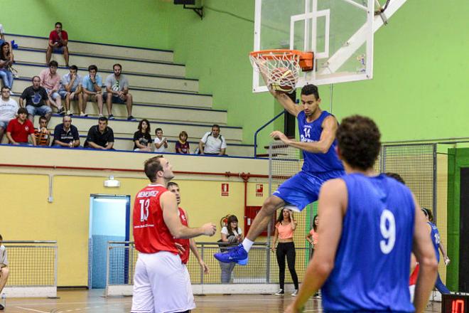 Primer partido de pretemporada ante el BVM2012. (FOTO: OCB.)