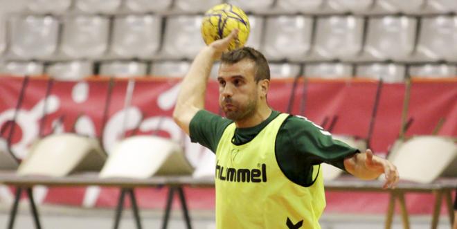 Pellitero, entrenándose en El Palacio. (FOTO: Rodrigo Medina).