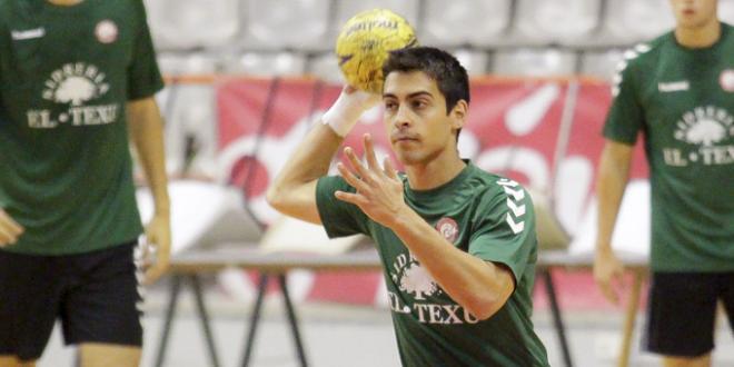 Víctor Montoya, esta semana, aún con el vendaje. (FOTO: Rodrigo Medina).