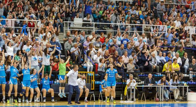 El Polideportivo San Claudio recibió de nuevo a su equipo. (FOTO: Oviedo BF).