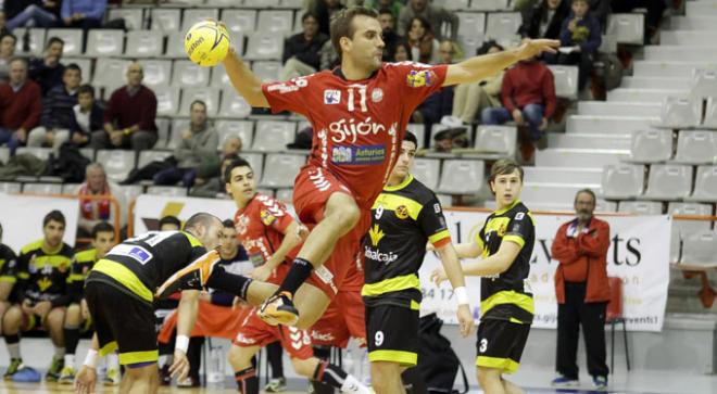 El extremo gijonés en un partido.