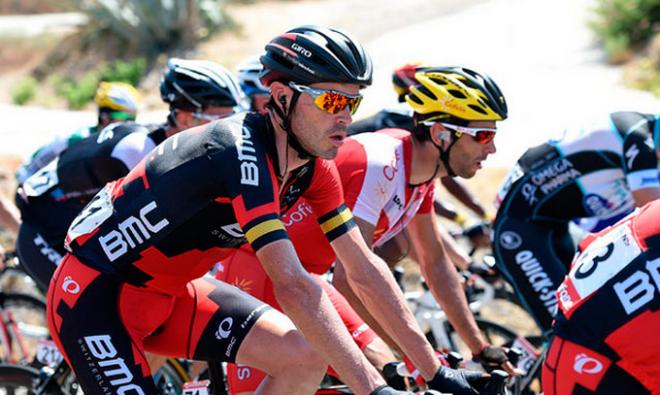 Samuel Sánchez y Dani Navarro, en la Vuelta a España. (FOTO: BMC).