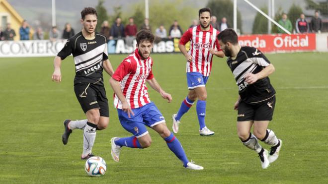 Guille Donoso, en un partido con el filial.