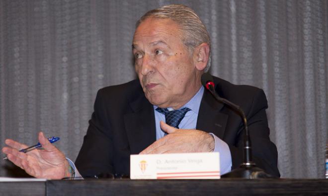 Antonio Veiga, en la última Junta. (FOTO: Rodrigo Medina).