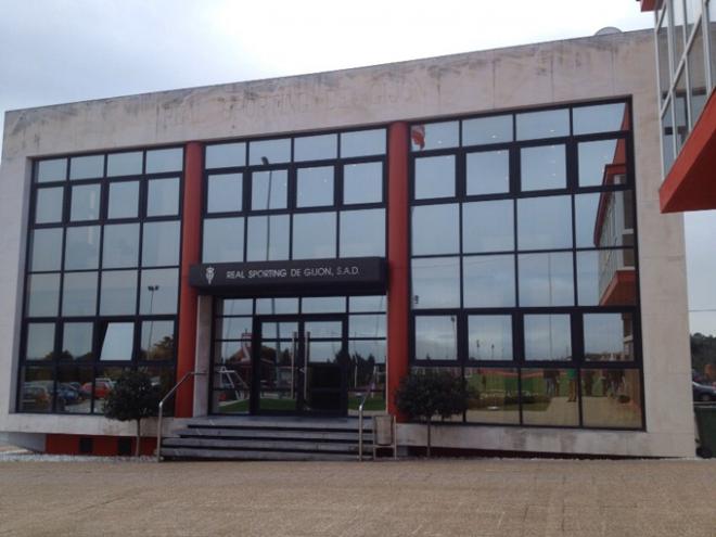 Oficinas del Sporting de Gijón en la Escuela de Mareo.