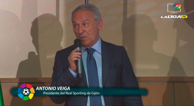 Antonio Veiga, en el acto con la Liga.