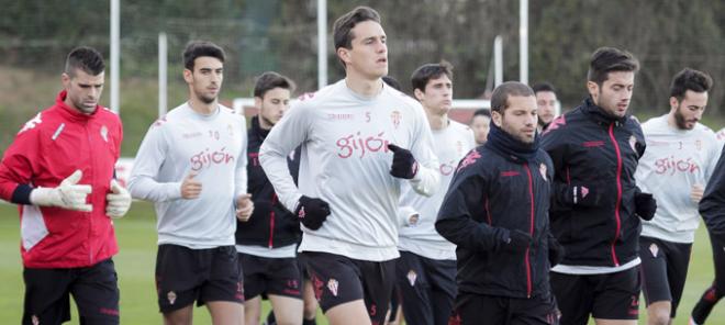 Varios jugadores, en un entrenamiento. (FOTO: Rodrigo Medina).