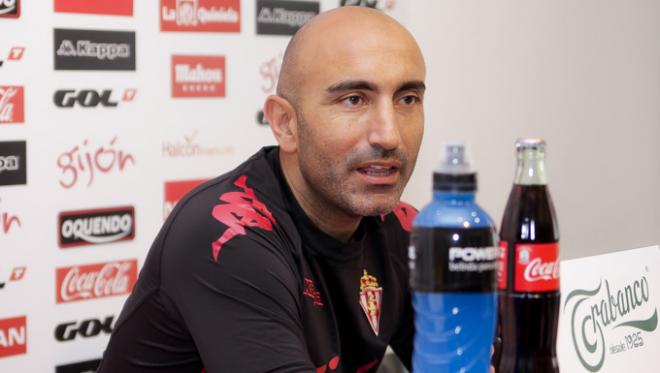 Abelardo, en rueda de prensa en Mareo.