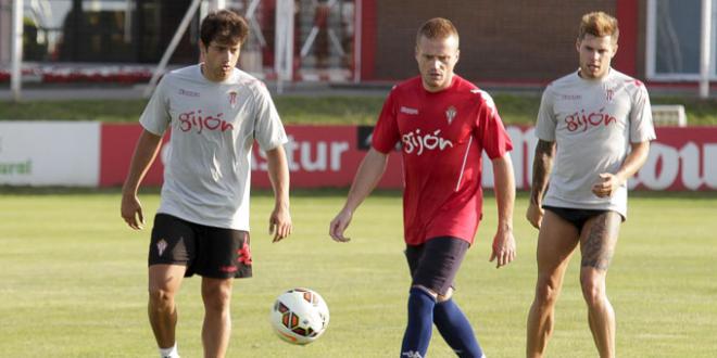 Alberto, durante un entrenamiento en Mareo. (FOTO: Rodrigo Medina).