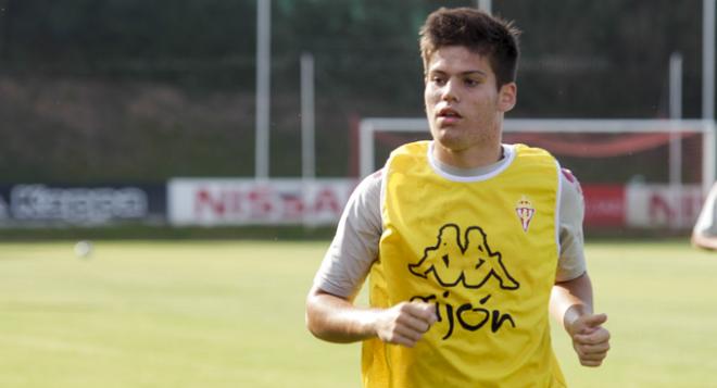 Jorge Meré, entrenando en Mareo. (FOTO: Rodrigo Medina)