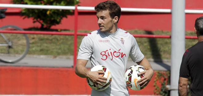 Juan Muñiz, en un entrenamiento en Mareo. (FOTO: Rodrigo Medina).