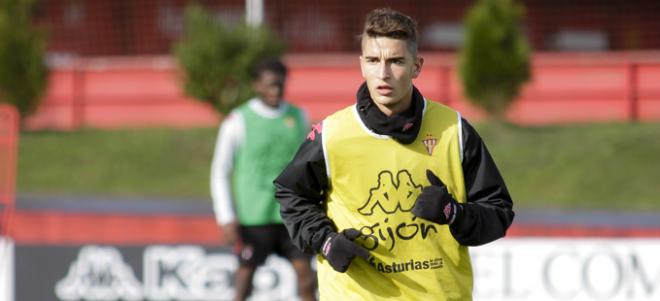 Rachid, en un entrenamiento en Mareo. (FOTO: Rodrigo Medina).