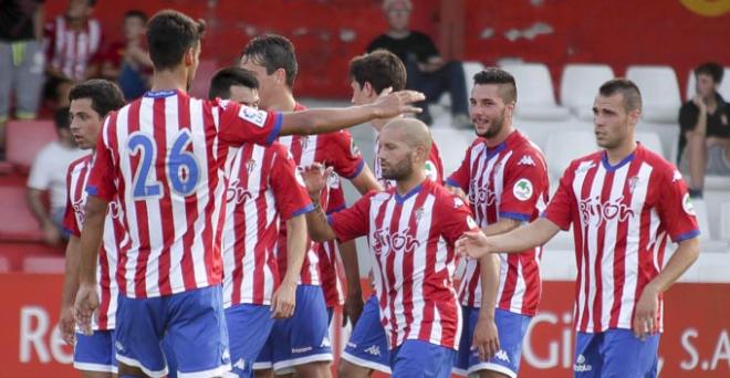 Los jugadores del Sporting celebrando un gol. (FOTO: Rodrigo Medina).