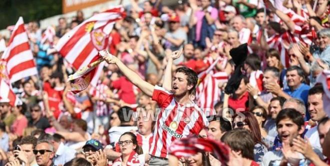 La afición del Girona, esta tarde en Montilivi.