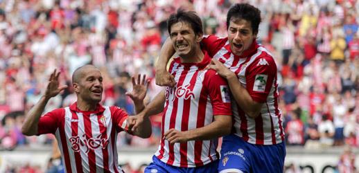 Lekic, celebrando su gol ante el Tenerife. (FOTO: Rodrigo Medina).