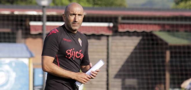 Abelardo, en un entrenamiento. (FOTO: Rodrigo Medina).