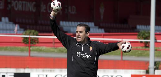 Sandoval, en un entrenamiento en Mareo. (FOTO: Rodrigo Medina).