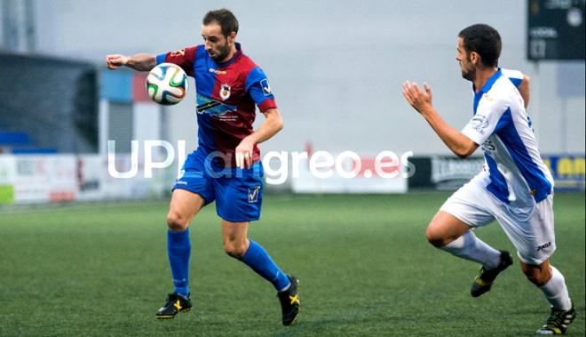 Pablo Álvarez, en un partido. (FOTO: U.P. Langreo).