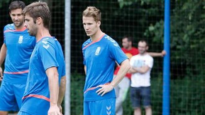 El extremo en un entrenamiento. (Foto: Realoviedo.es).