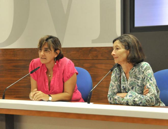 Mercedes González y Ana Rivas, pertenecientes al Gobierno del Ayuntamiento local.