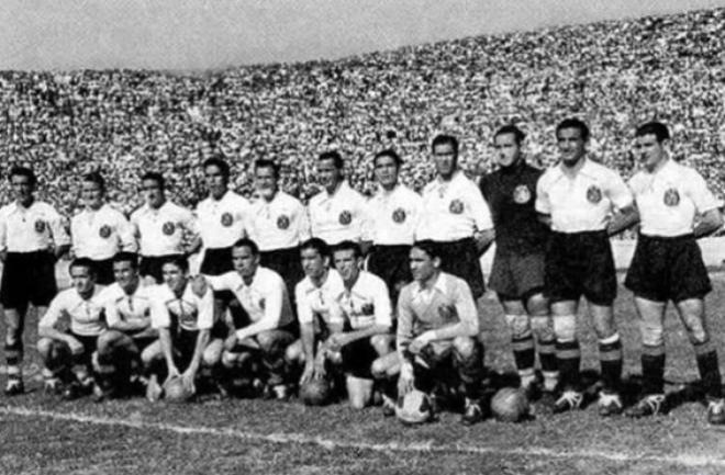 Selección española del año 1946 (Foto: RealOviedo).