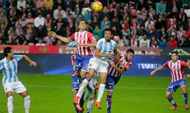 Bernardo, en un salto con Weligton. (FOTO: Rodrigo Medina).