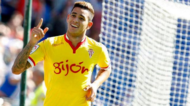 Sanabria celebra su gol en Coruña.