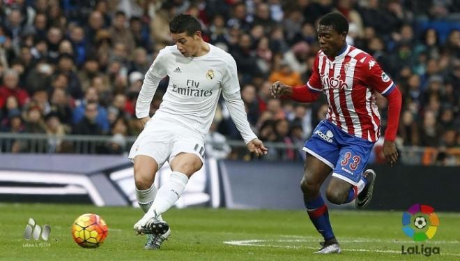 Ndi, con James, en el Bernabéu.