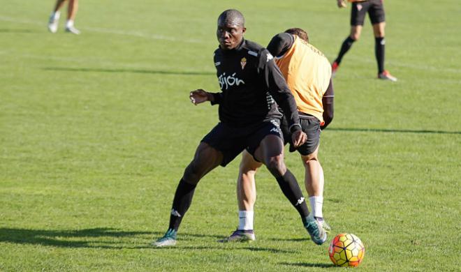 Dani Ndi en un entrenamiento. (FOTO: Rodrigo Medina).