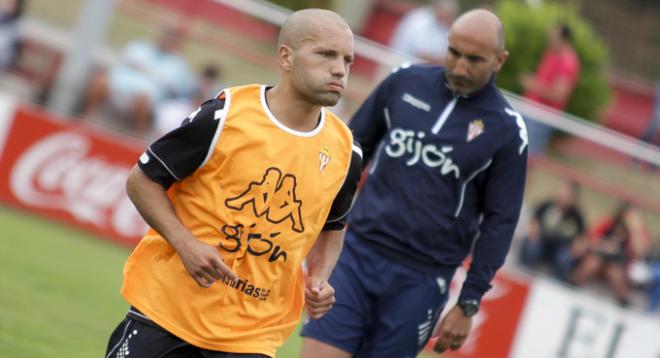 Lora, en un entrenamiento de esta pretemporada. (FOTO: Rodrigo Medina).